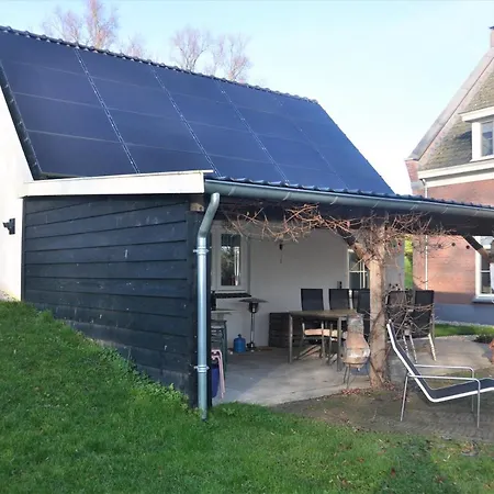 Uniek Bommelgaard, In Het Prachtige Rivierenland! *