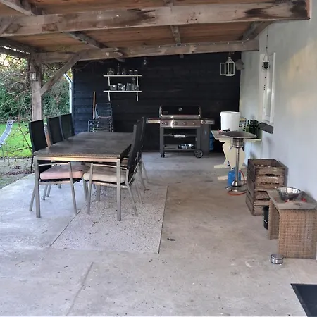 Uniek Bommelgaard, In Het Prachtige Rivierenland! *