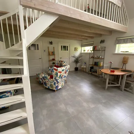 Ferienhaus Uniek Bommelgaard, In Het Prachtige Rivierenland! Hurwenen