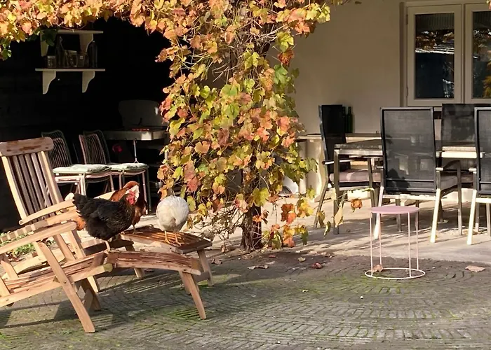 Uniek Bommelgaard, In Het Prachtige Rivierenland! Holiday home Hurwenen