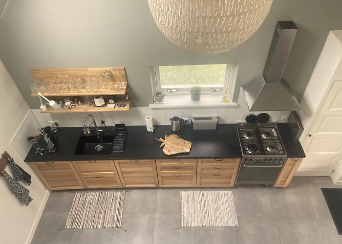 Uniek Bommelgaard, In Het Prachtige Rivierenland! * Hurwenen