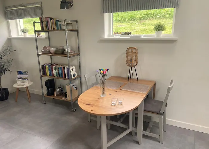 Uniek Bommelgaard, In Het Prachtige Rivierenland! Сasa de vacaciones