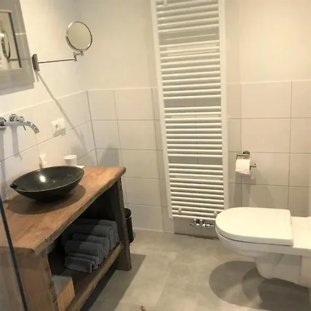 Uniek Bommelgaard, In Het Prachtige Rivierenland! Ferienhaus