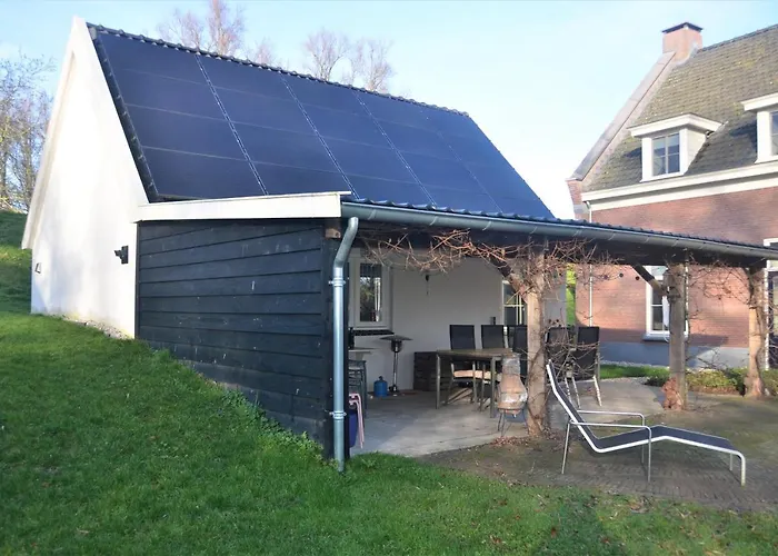 Uniek Bommelgaard, In Het Prachtige Rivierenland! *