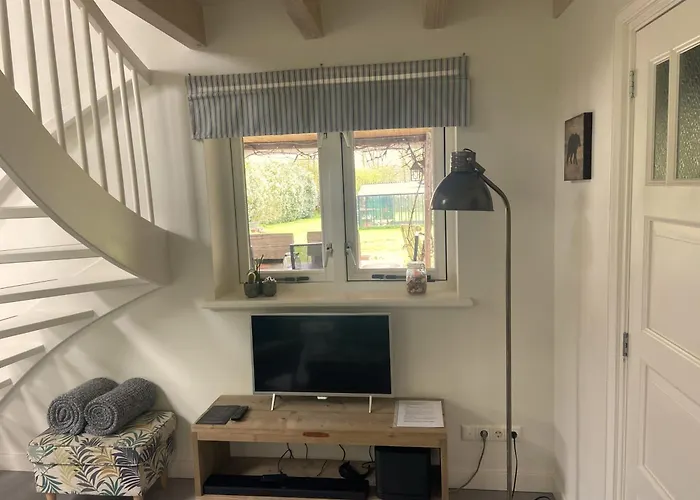 Uniek Bommelgaard, In Het Prachtige Rivierenland! 度假居 Hurwenen